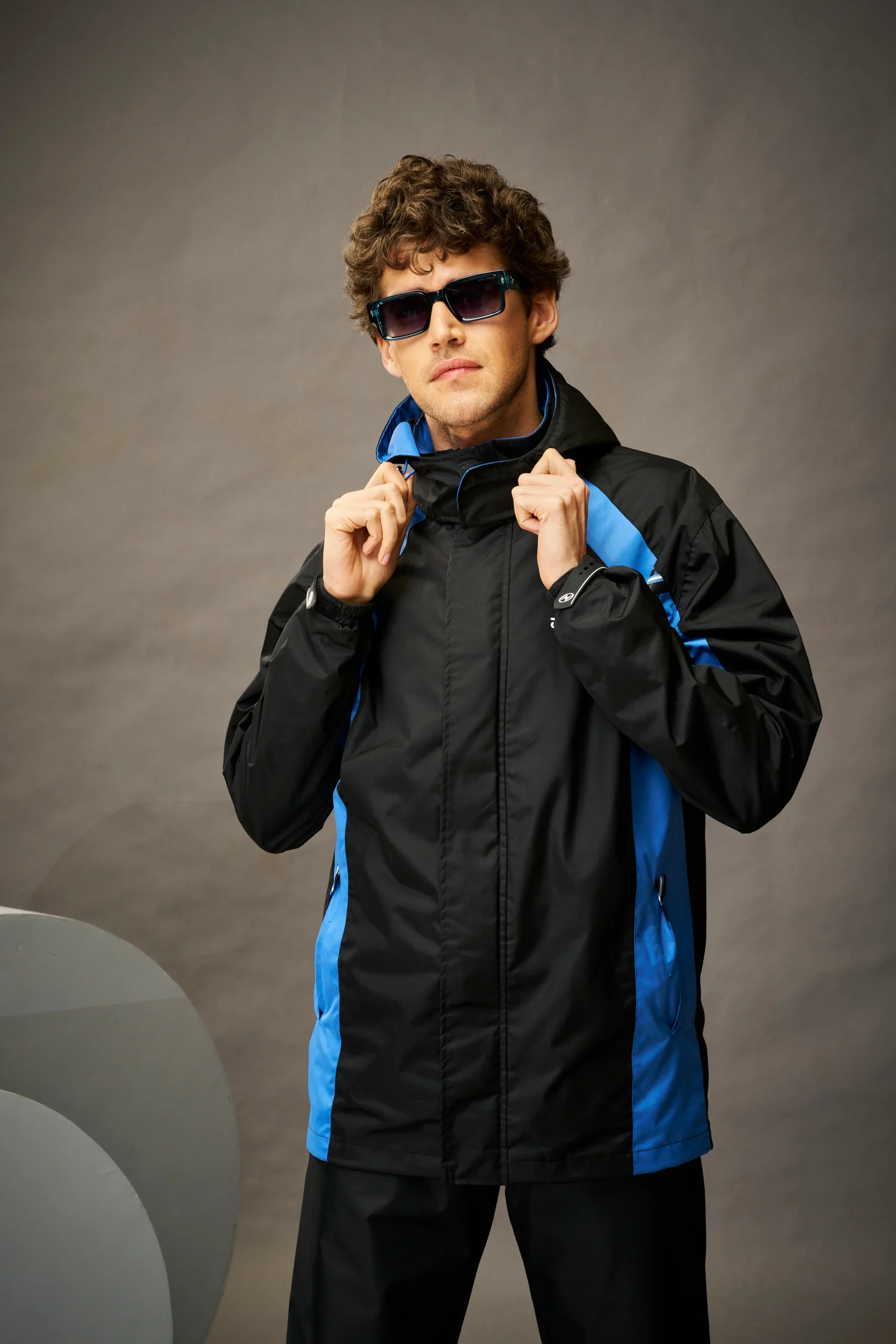 Go Hike Black & Blue Rainsuit - Image 2